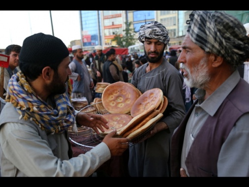 Afghanistan: attentato suicida nel nord, 5 morti