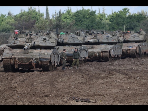 Idf schiera i tank in Cisgiordania, è la prima volta dal 2002