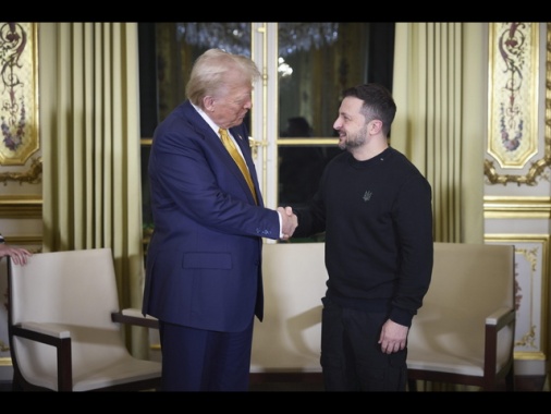 Zelensky, mi aspetto da Trump garanzie di sicurezza