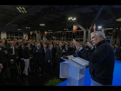 Tajani, 'i Popolari vero argine alla deriva populista'