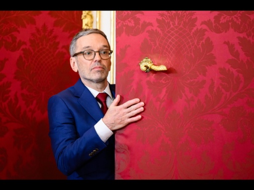Accordo in Austria per un governo senza la destra di Fpo