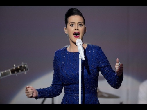 Katy Perry e la fidanzata di Bezos voleranno nello spazio