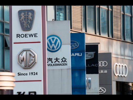 Domani ultimo round Ue-automotive, poi il piano di von der Leyen