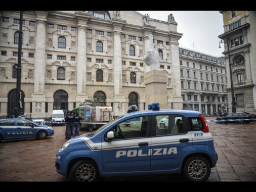 Borsa: Milano apre in rialzo, +0,31%