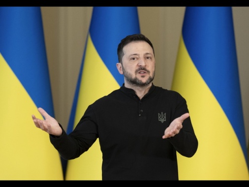 Zelensky, 'da Putin manipolazioni sulla proposta di tregua'