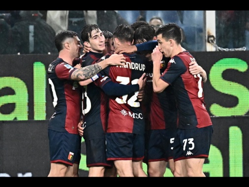 Malinovskyi crea e Miretti segna, il Genoa batte il Lecce 2-1