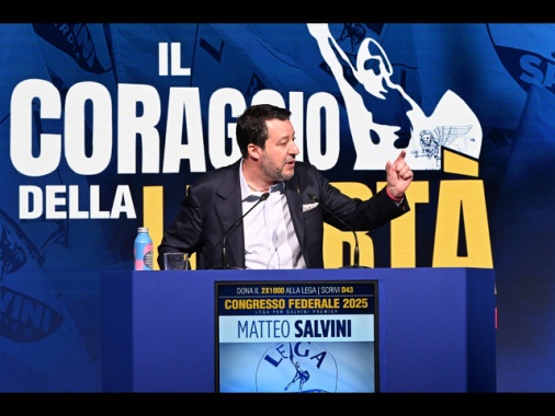 Salvini, Lega è il governo, è garanzia che andrà avanti