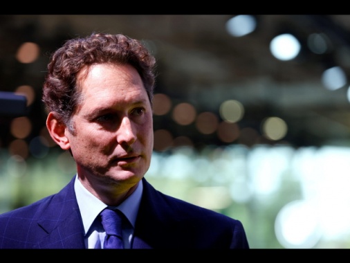 Elkann, '2024 deludente per Stellantis, ad entro metà 2025'