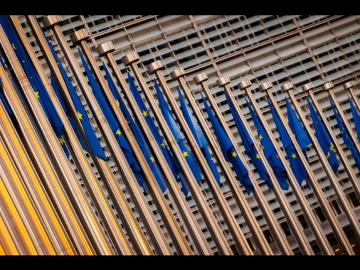 Ue accelera su migrazione, procedure veloci e Paesi sicuri