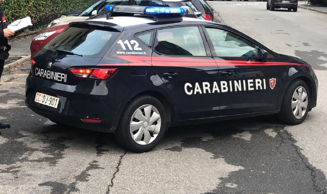 Sono stati allertati i carabinieri della Stazione di Azzate (foto Archivio)
