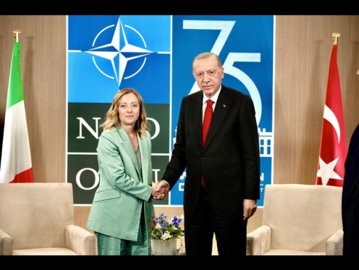 Meloni riceve Erdogan, al via vertice Italia-Turchia