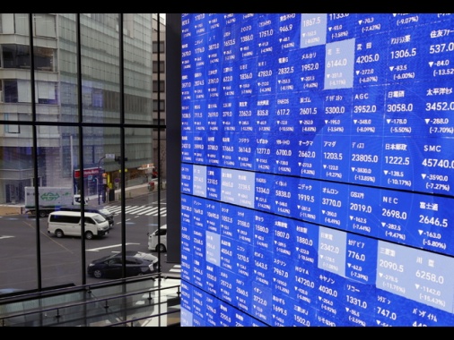 Borse: Asia poco mossa con lente su dazi, Europa verso rialzo