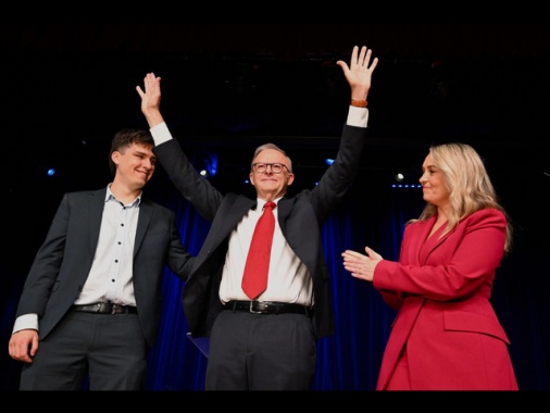 Premier australiano Albanese rivendica vittoria elettorale