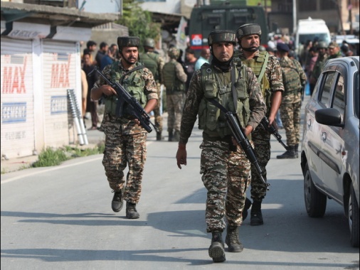 Cina, pronti a ruolo per allentare tensioni India-Pakistan