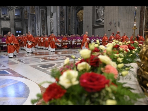 Terminata in basilica la messa pro eligendo