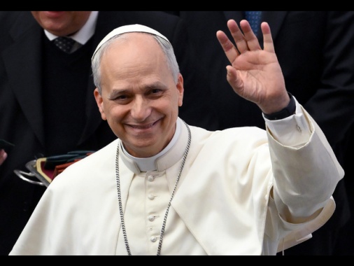 Papa a sorpresa dagli agostiniani, messa e pranzo con loro