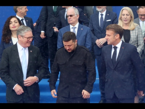 Starmer, 'Putin paghi un prezzo per il rifiuto della pace'