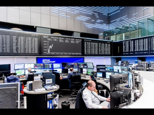 Borsa: l'Europa prosegue in calo con tensioni Israele-Iran