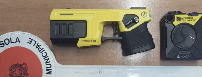 Taser alla polizia locale di Domodossola