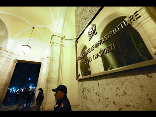 Mit, reintegrate risorse Province, fondi per strade e trasporti