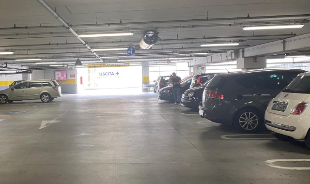 L’ennesimo furto riporta d’attualità il problema della sicurezza nei parcheggi dei supermercati