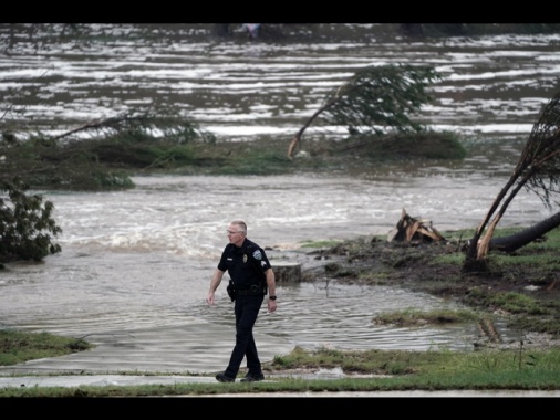Il bilancio dei morti in Texas sale a 59