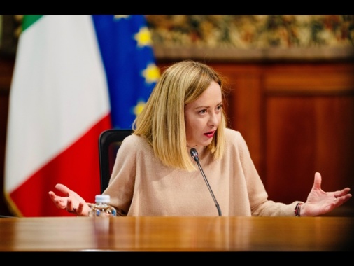 P.Chigi, non ha senso innescare uno scontro commerciale Usa-Ue