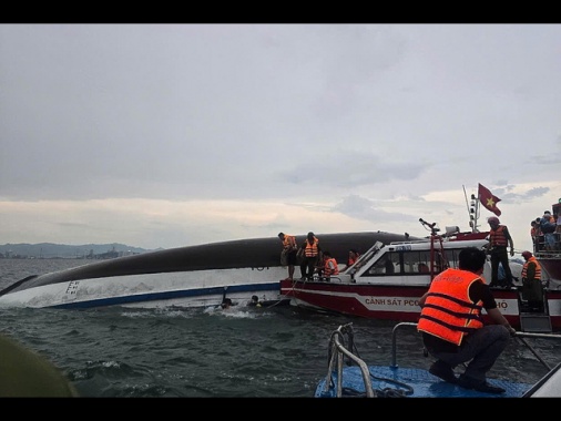 Salgono a 34 i morti del naufragio in Vietnam