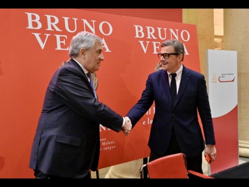 Appello Tajani ad Azione, insieme per candidato civico a Milano