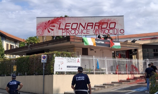Blitz alla Leonardo, denuncia e foglio di via per gli attivisti