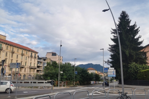 Varese, sole tiepido