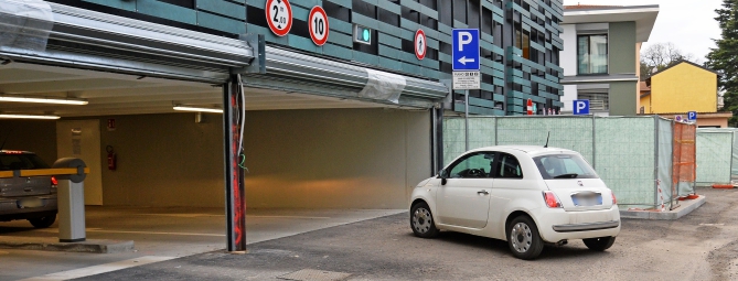 Varese: multipiano aperto anche di notte