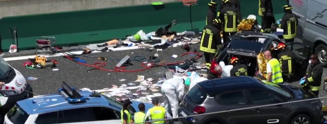 Strage in A4, il giallo della patente