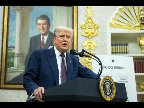 Trump, 'non è necessario che Putin incontri prima Zelensky'