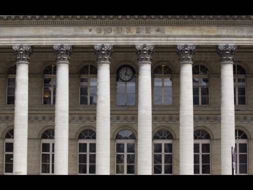 Borsa: Europa positiva in chiusura, Parigi +0,84%, Londra +0,13%