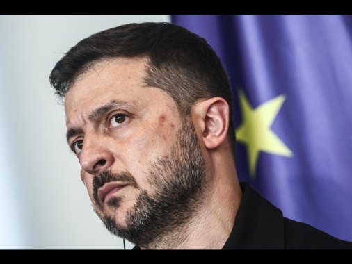 Zelensky, Alaska apra la strada a una pace giusta