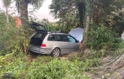 Un rondò da schianto. «Le auto mi entrano in casa»