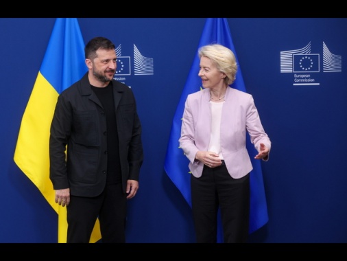 Von der Leyen, 'l'Ucraina sia un porcospino d'acciaio'