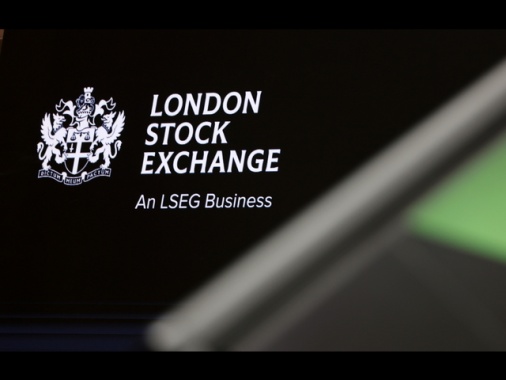 Borsa: Europa parte cauta, indici sulla parità