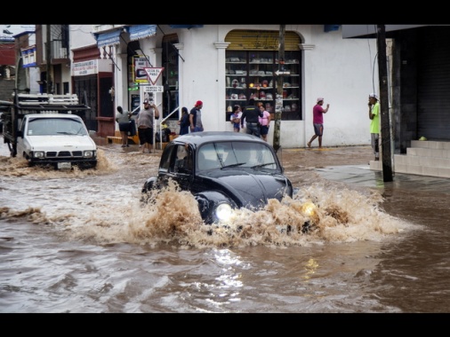 Inondazioni in Messico, due morti nel centro del Paese