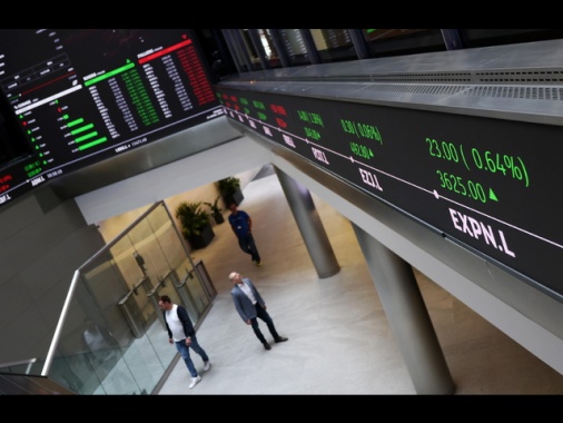 Borsa: Europa in calo, Francoforte -0,54%