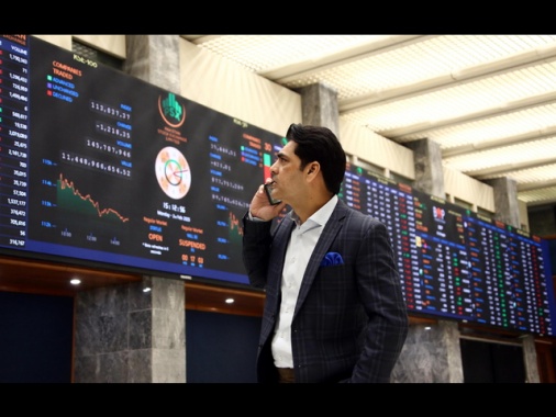 Borsa: Asia in ordine sparso, occhi su Nvidia, Tokyo +0,3%