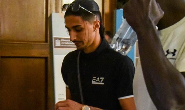 In albergo con la pistola: arrestato Baby Gang