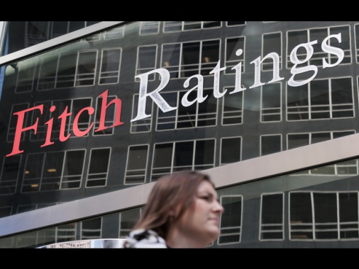 Fitch taglia rating della Francia a 'A+', outlook stabile