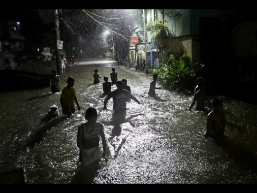 Migliaia di evacuati nelle Filippine in attesa del tifone Ragasa