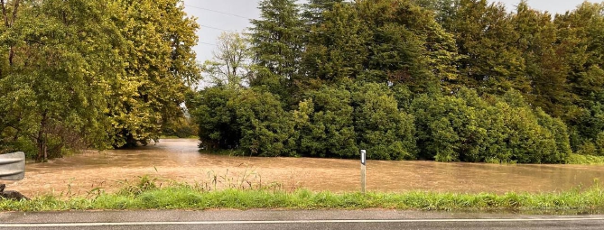 Tg Prealpina: due ore di nubifragio, strade come fiumi
