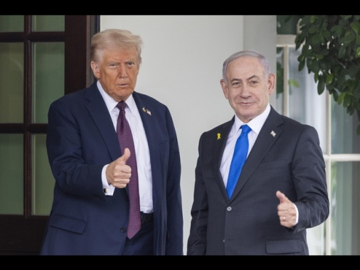 Netanyahu, 'accetto il piano di Trump per fermare la guerra'