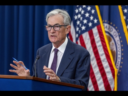 Powell, più rischi al ribasso per il mercato del lavoro Usa