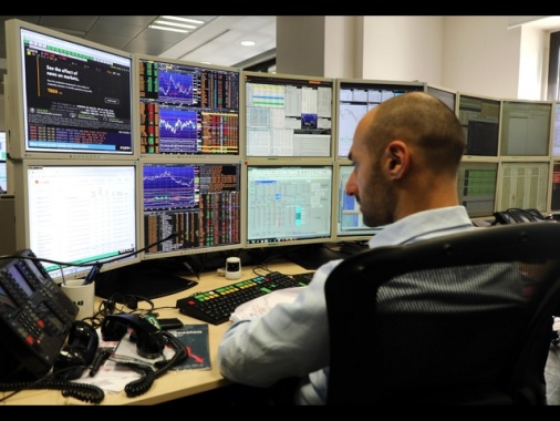 Lo spread tra Btp e Bund in avvio è poco mosso a 80,6 punti