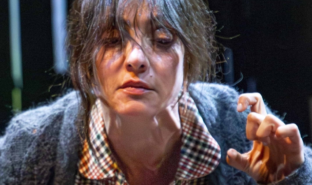 Ambra Angiolini e Ivana Monti in un rapporto morboso